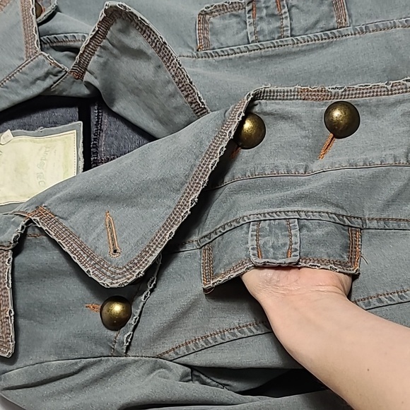 PAPARAZZI Vintage Mid Length 100% Cotton Distressed Jacket w/ Buttons Size Small - Picture 9 of 16